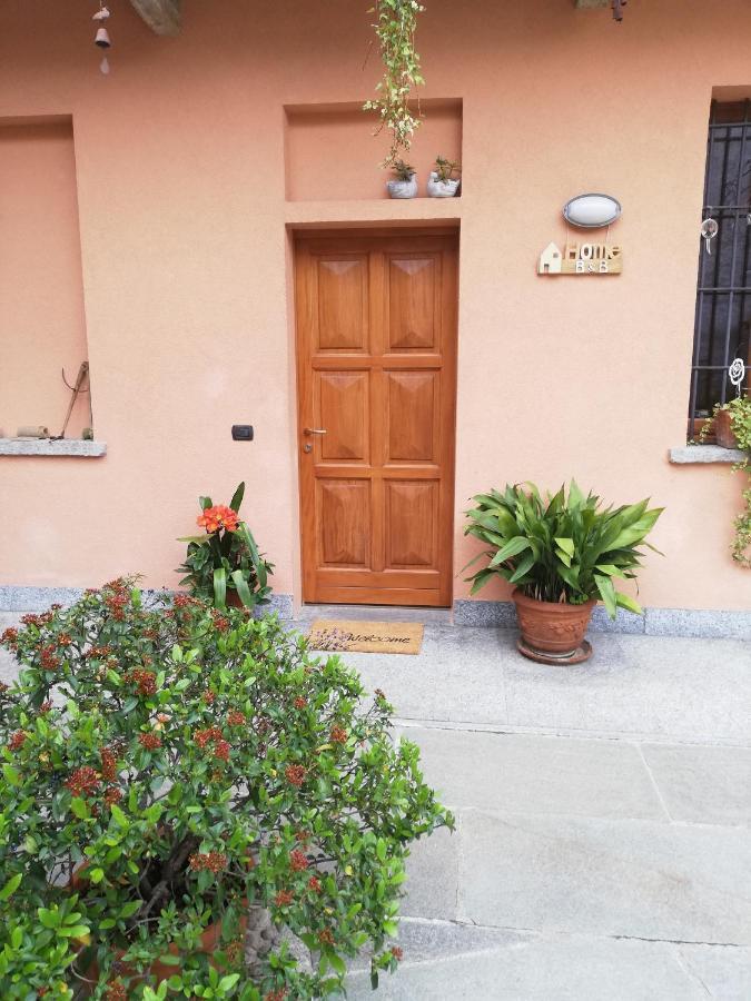 A Due Passi Dal Castello Bed & Breakfast Somma Lombardo Ngoại thất bức ảnh